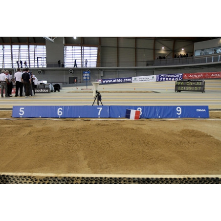 Planche de reperage en moussepour le saut en longueur/triple saut